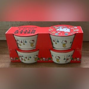 Super Cute 🥰 Christmas Hello Kitty Ramekins Set of 4